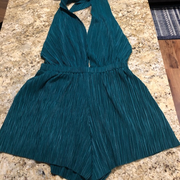 Tobi Dresses & Skirts - Tobi teal pleated romper
